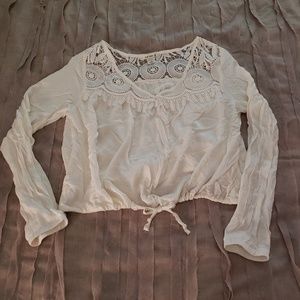 🔶️ Lace Long Sleeve Crop